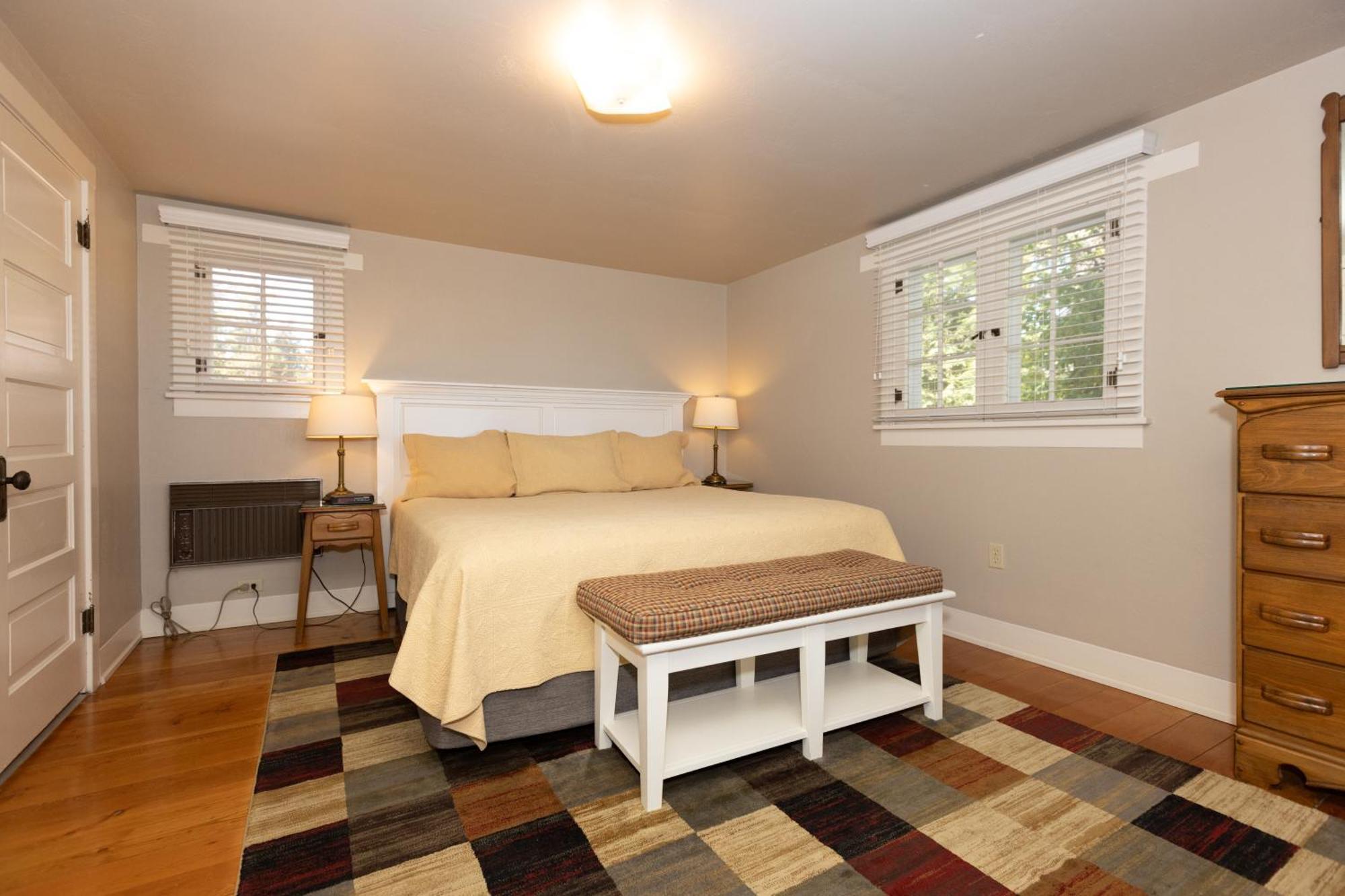 Gordon Lodge Baileys Harbor Room photo