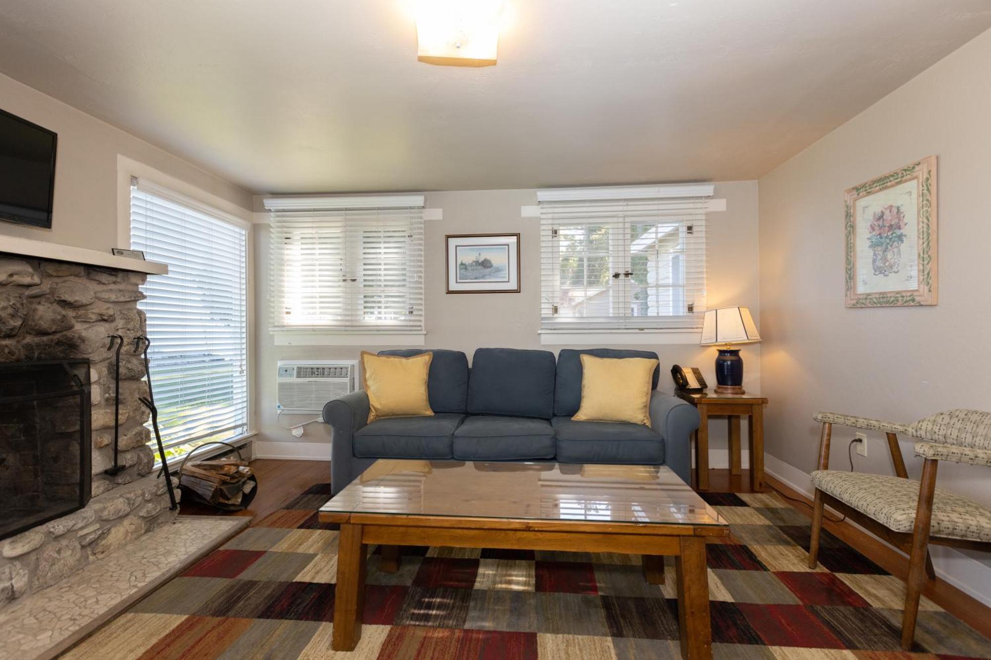 Gordon Lodge Baileys Harbor Room photo