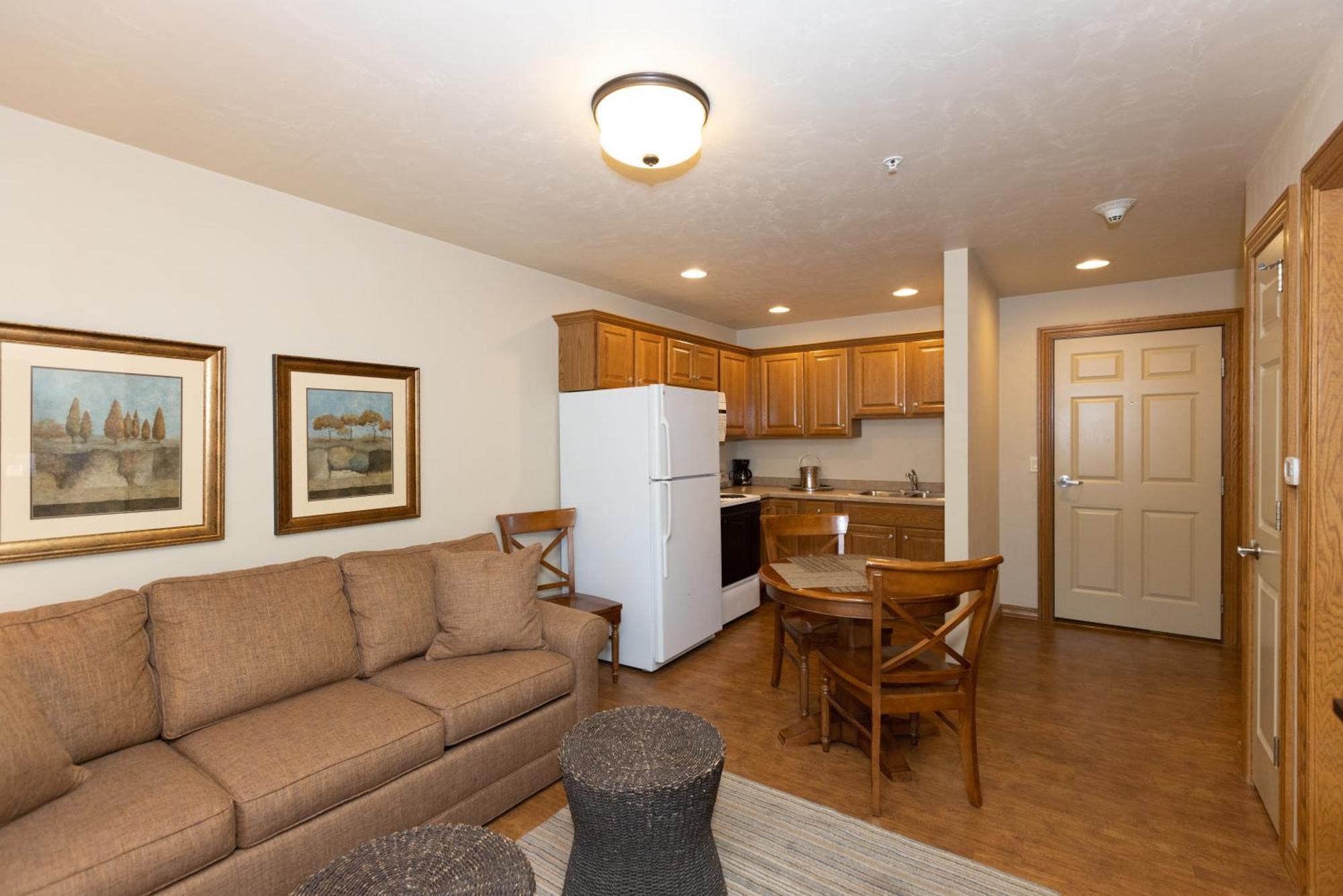 Gordon Lodge Baileys Harbor Room photo