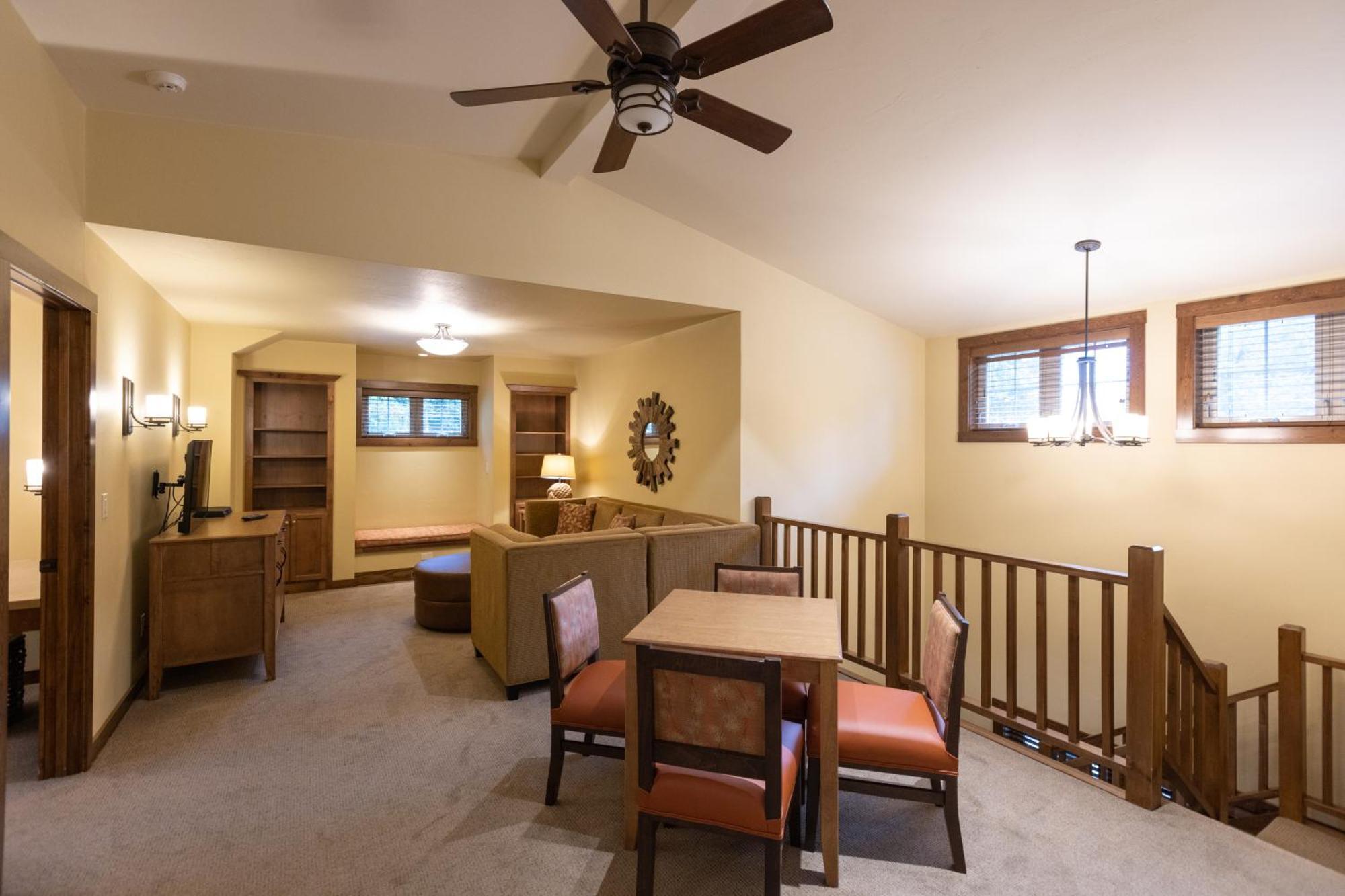 Gordon Lodge Baileys Harbor Room photo