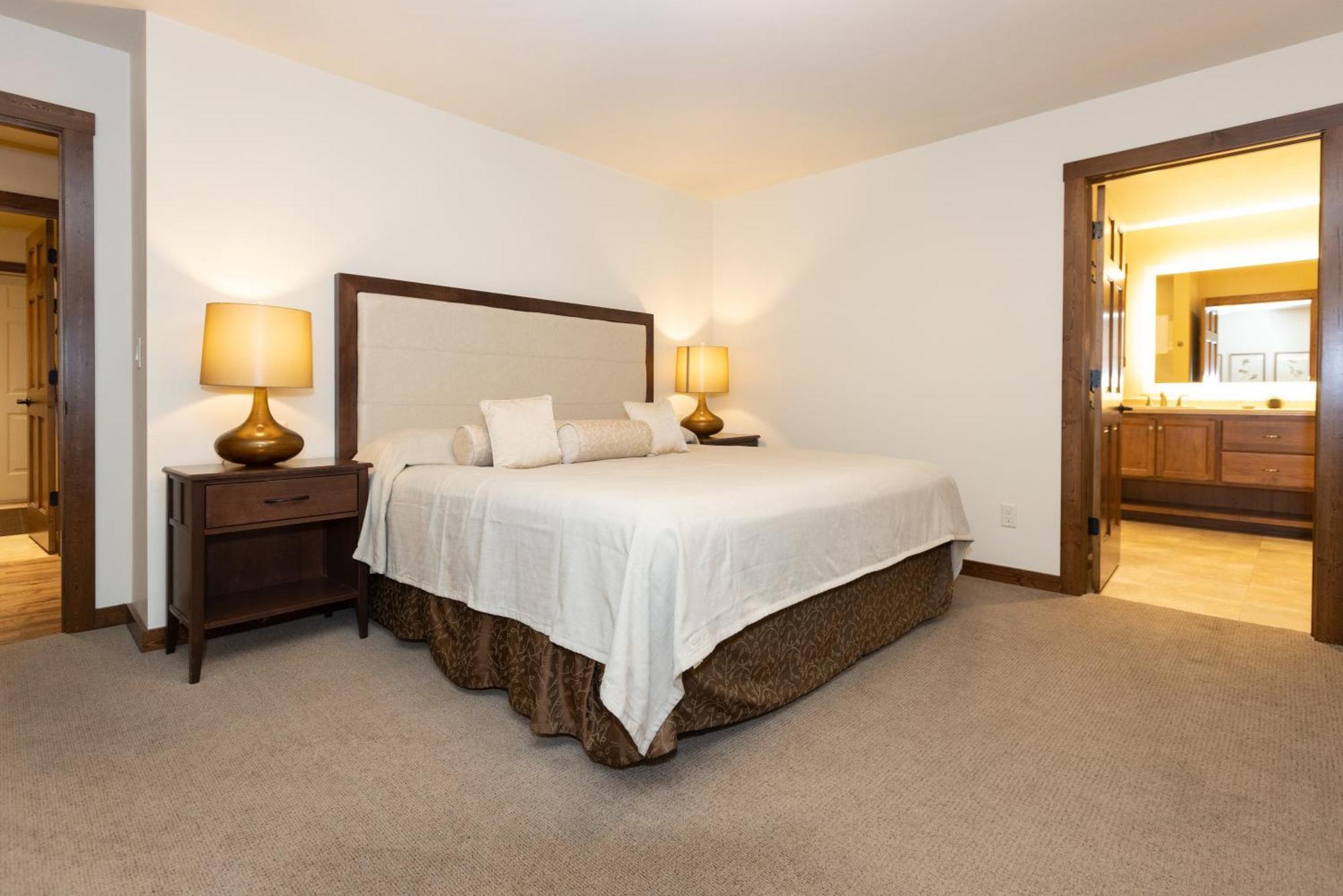 Gordon Lodge Baileys Harbor Room photo